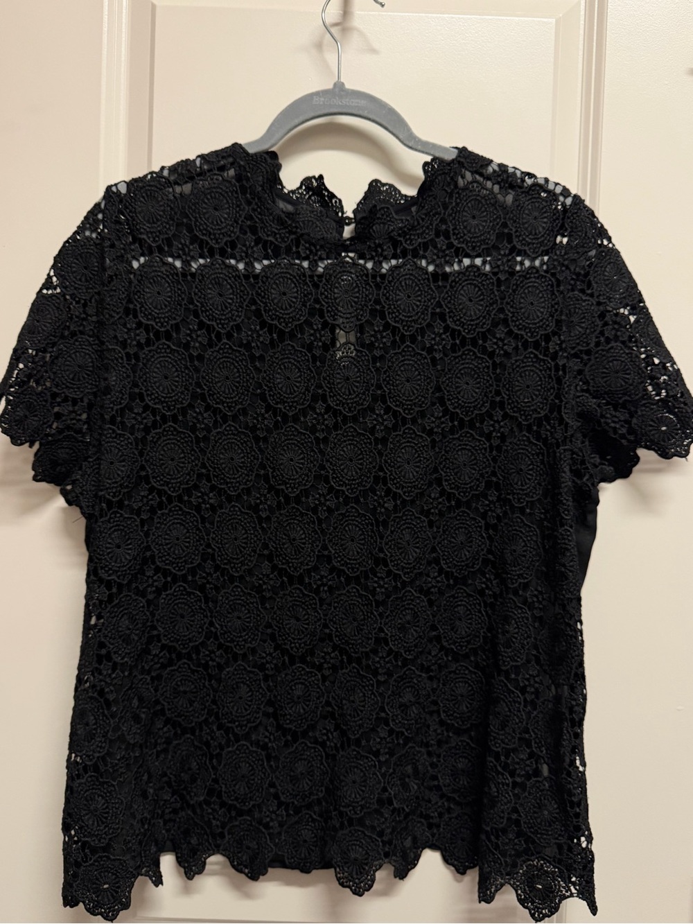 WhoWhatWear Black Lace Sleeve Women's Blouse